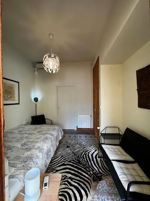 Chambre Avec Acces Prive, Terrasse, Piscine Barcelona Spanje