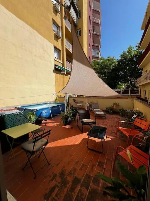 Chambre Avec Acces Prive, Terrasse, Piscine Barcelona