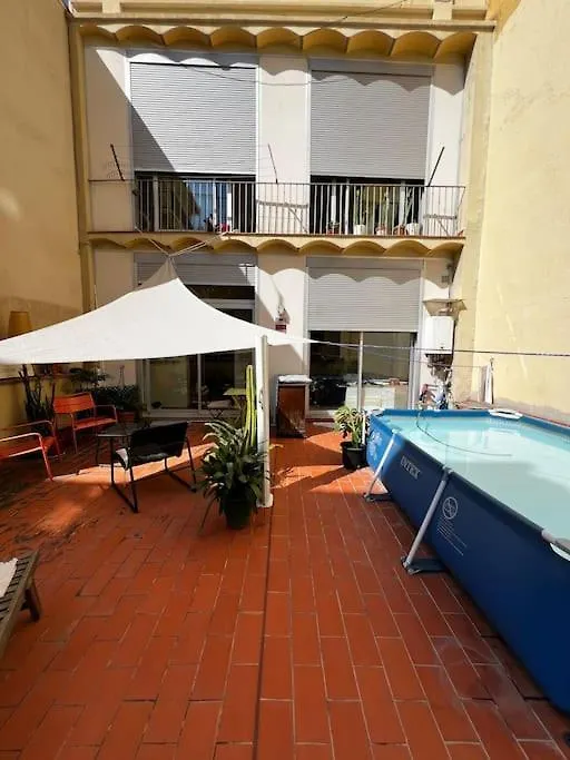 Chambre Avec Acces Prive, Terrasse, Piscine Barcelona 0*,  Spanje