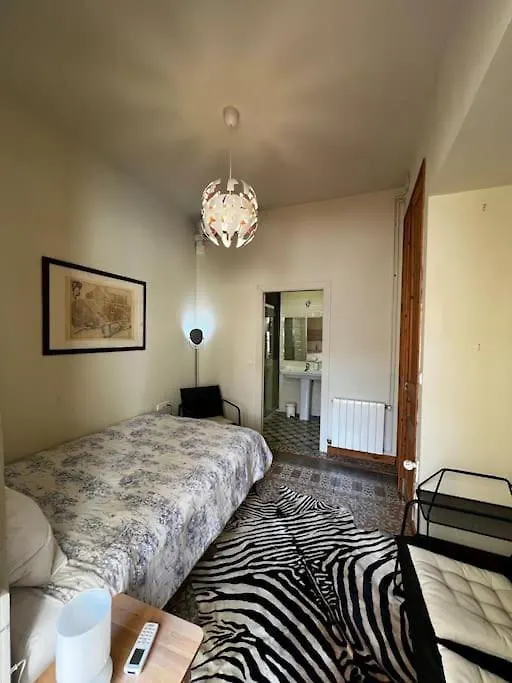 Chambre Avec Acces Prive, Terrasse, Piscine Barcelona Appartement